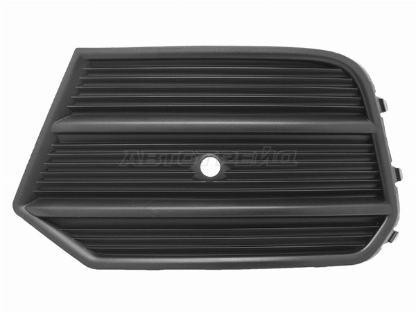Решетка в бампер AUDI Q3 11-
