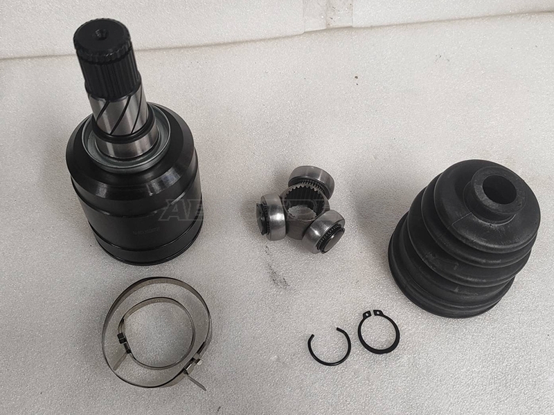 Шрус (Спереди/ Слева/ Внутр) Nissan Serena 99-05 / Teana 03-08 / Infiniti I30 95-99 / I35 99-04 / Ni