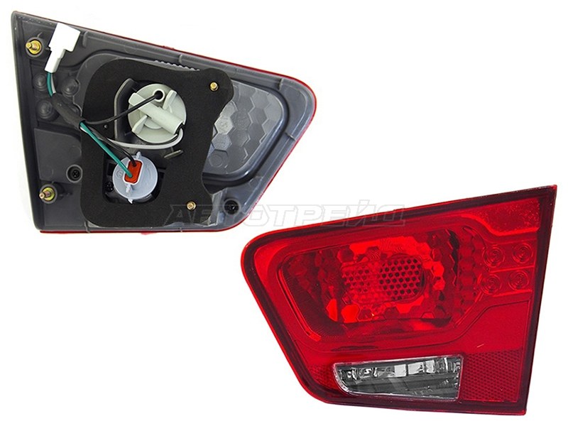 Фонарь в крышку багажника Kia Cerato 08-13 / Forte 08-13 (Справа)