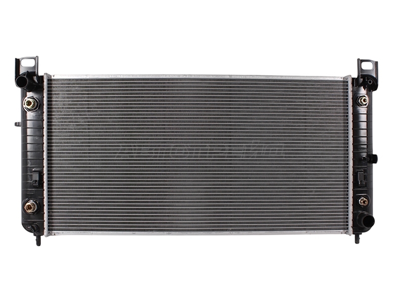Радиатор Chevrolet Tahoe 06-14 / Cadillac Escalade 01-15