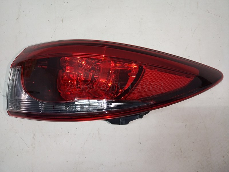 Фонарь задний MAZDA 6/ATENZA 15-17 RH без LED полосы 4D (уценка на 75) SAT D75ST21619ABRU011