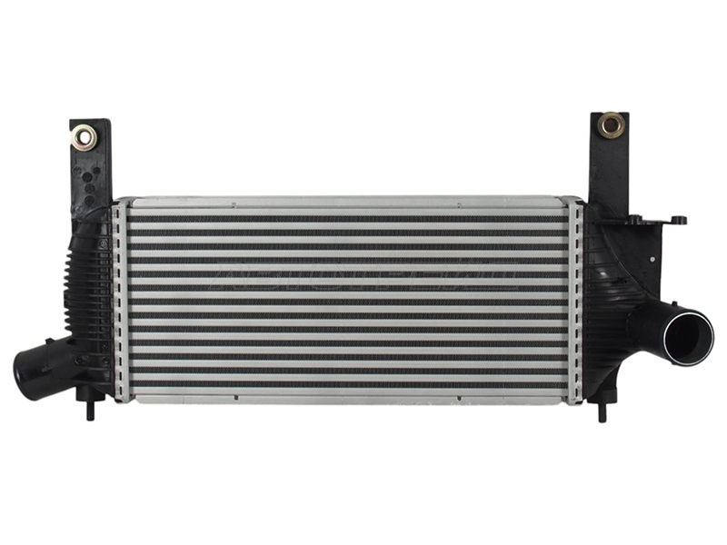 Интеркулер Nissan Pathfinder 04-14 / Navara 04-15, фото 2