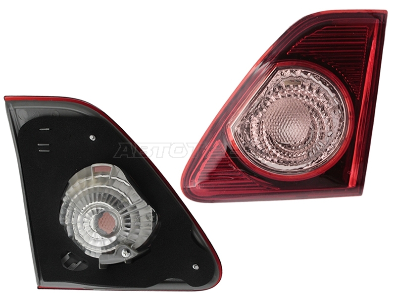 Фонарь в крышку багажника Toyota Corolla (E150) 06-10 / Corolla USA (E140) 08-10 (Справа)