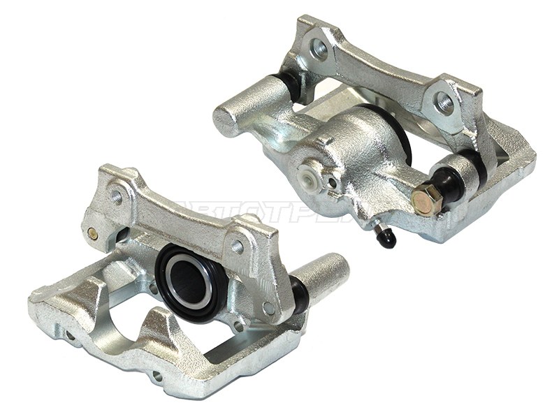 Суппорт тормозной Toyota Crown 03-12 / Crown Majesta 04-13 (Сзади/ Справа)
