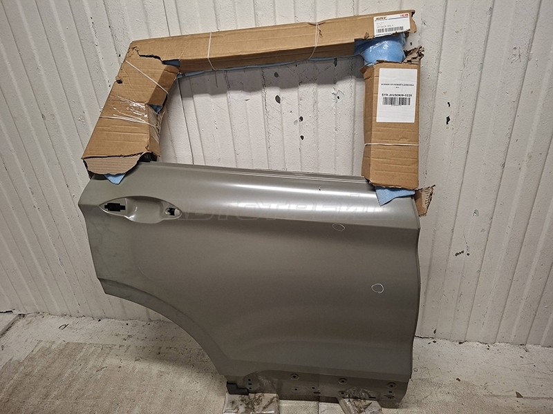 Дверь задняя Geely Coolray 18-24 / Belgee X50 23- (Справа) (уценка на 10%)