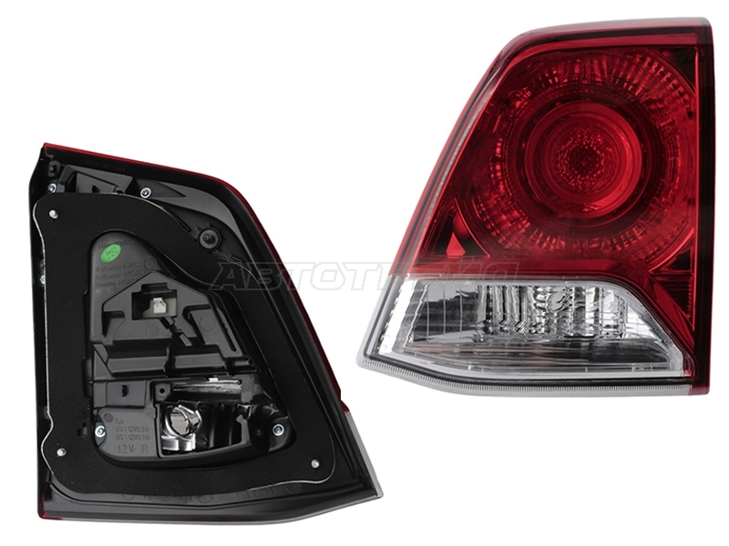 Фонарь в крышку багажника Toyota Land Cruiser (J200) 12-15 (Справа)