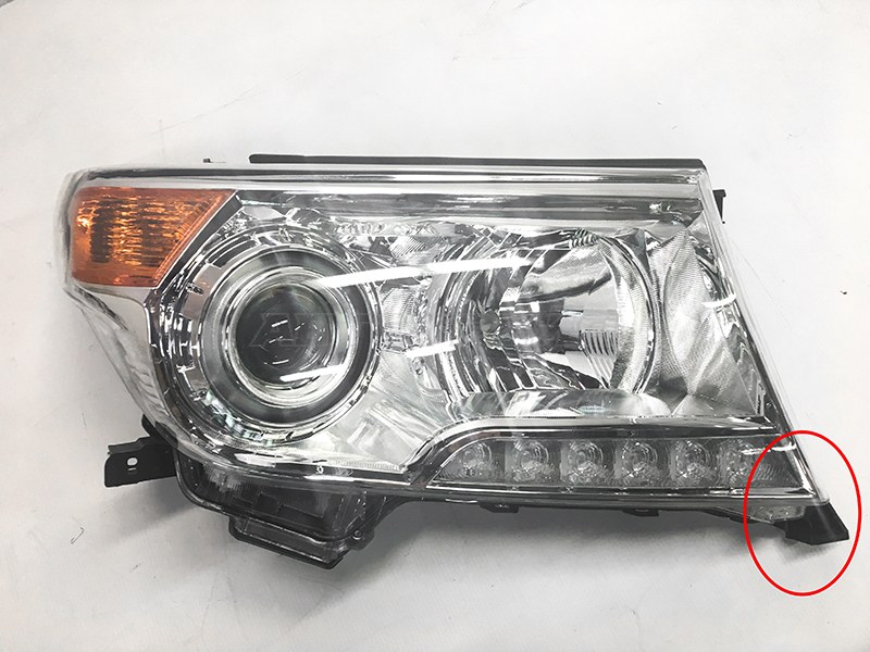 Фара TOYOTA LAND CRUISER 200 12-15 под ксенон с электорокорректором (уценка на 25) SAT D25ST21211M0RU001