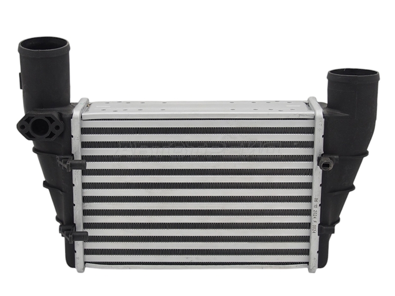 Интеркулер Audi A4 94-01 / A6 94-05