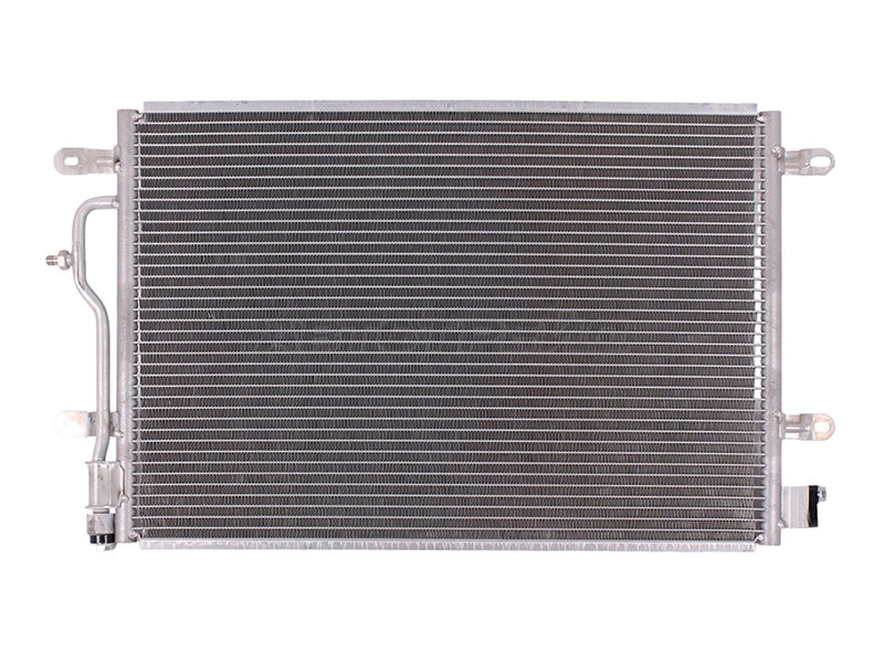 Радиатор кондиционера Audi A4 00-09 / A6 97-05